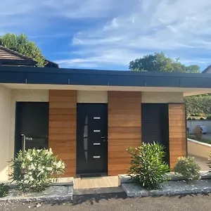 Appartement Joli T1 Bis Avec - Cuisine - Salle De Bain, Vallières